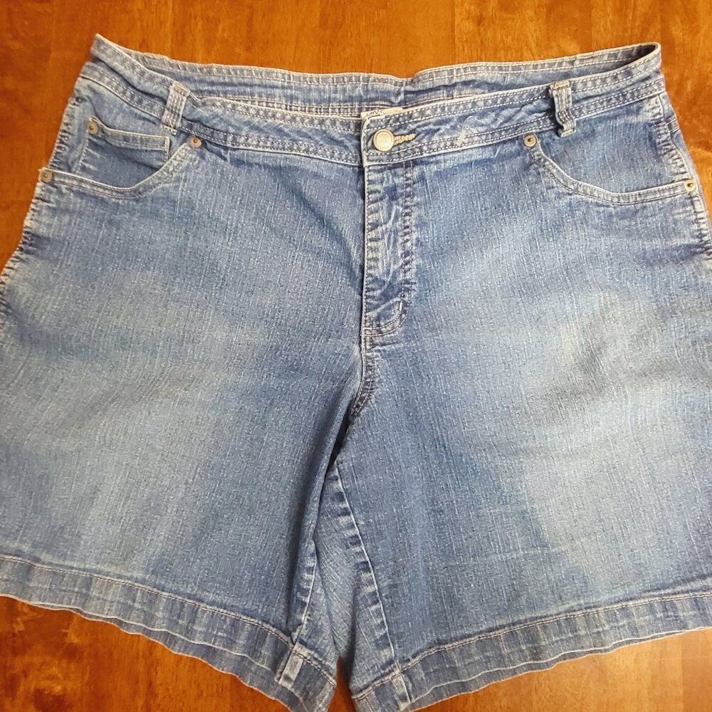 Just My Size ~ Sz 16W ~ Denim Shorts ~ Excellent Condition